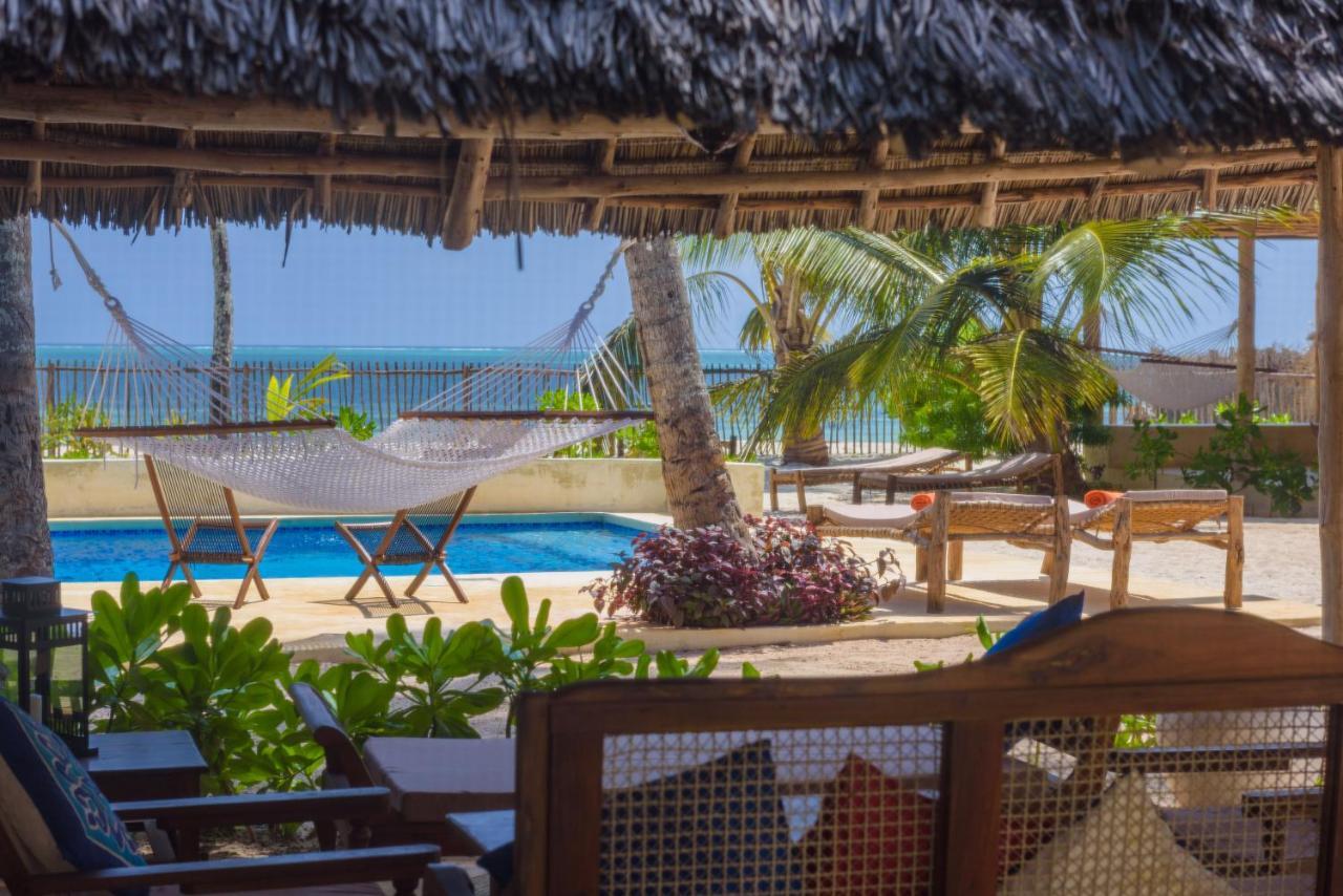 Magic Beach Villa キウェンワ エクステリア 写真